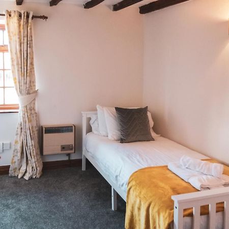 Agniti Cottage ダービー エクステリア 写真